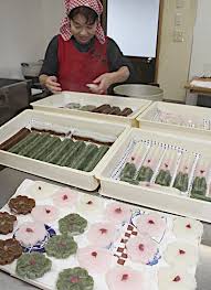 長野県 甘い「からすみ」お試しを 伝統の和菓子、大桑で販売 ...