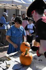 カボチャランタン かわいくできた 芦別で祭り：北海道新聞デジタル