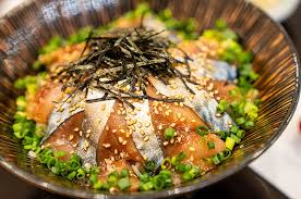 八戸前沖さば」を求めて青森県へ。サバ料理の数々に館鼻朝市も ...